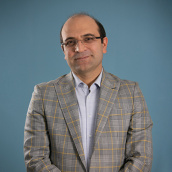 دکتر مجید دهبیدی پور رئیس پارک علم و فناوری دانشگاه صنعتی شریف