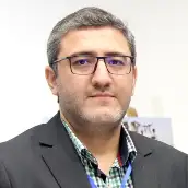 دکتر وحید حقیقت دوست استادیار گروه مهندسی کامپیوتر، دانشگاه شاهد، تهران، ایران دکتر وحید حقیقت دوست استادیار گروه مهندسی کامپیوتر، دانشگاه شاهد، تهران، ایران
